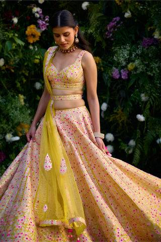 Lehenga Set for Indian Wedding – Spectra Yellow Gota Embroidery by Shyam Narayan Prasad