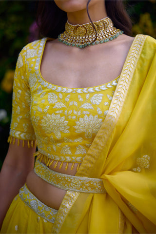 Lehenga Set for Indian Wedding – Daffodil Yellow Lurex by Shyam Narayan Prasad