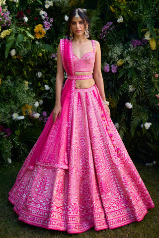 Lehenga Set for Indian Wedding – Fuschia Pink Gota by Shyam Narayan Prasad
