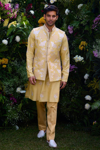 embroidered kurta set – Indian Wedding – Lemon Drop Yellow Waistcoat Set – by Shyam Narayan Prasad