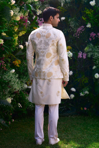 embroidered kurta set – Indian Wedding – Pristine White Lurex Waistcoat Set – by Shyam Narayan Prasad
