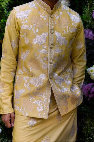 embroidered kurta set – Indian Wedding – Lemon Drop Yellow Waistcoat Set – by Shyam Narayan Prasad