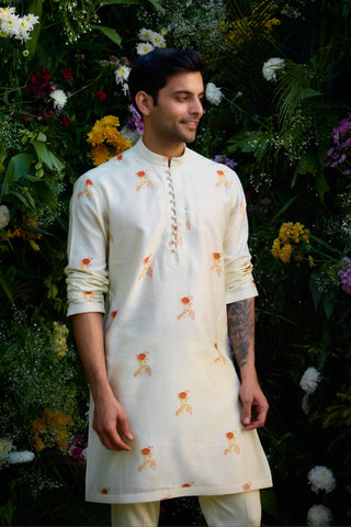 kurta for men – Contemporary Wear – Winter White Block Print – by Shyam Narayan Prasad