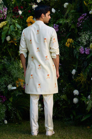 kurta for men – Contemporary Wear – Winter White Block Print – by Shyam Narayan Prasad