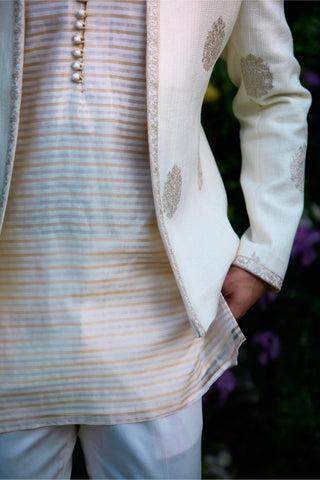 kurta set â€“ Indian Wedding â€“ Pristine White Zari Embroidered Jacket Set â€“ by Shyam Narayan Prasad