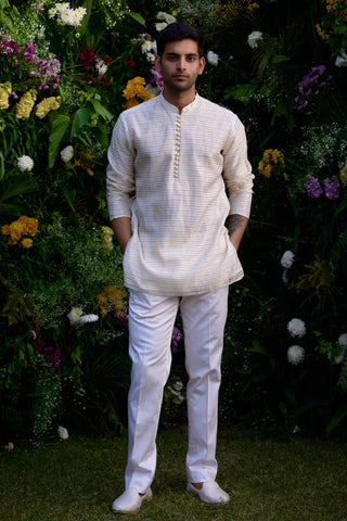 kurta set â€“ Indian Wedding â€“ Pristine White Zari Embroidered Jacket Set â€“ by Shyam Narayan Prasad