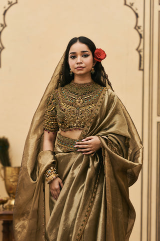 Saree Set for Indian Wedding - Gold Polki Krishnavarna Jadaau Saree Set by Itrh at Mrs. G