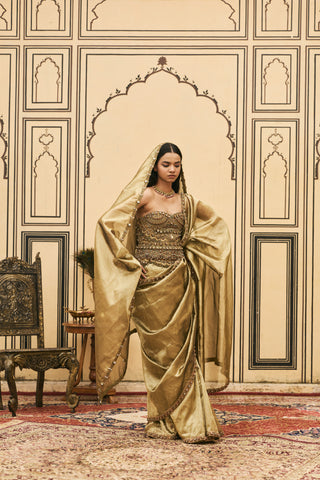 Saree Set for Indian Wedding - Gold Polki Pallavi Jadaau Corset Saree Set with Head Dupatta by Itrh at Mrs. G