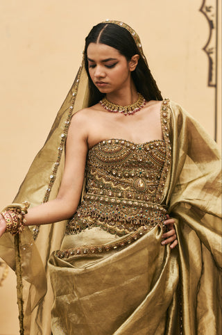 Corset Saree for Indian Wedding - Gold Polki Pallavi Jadaau Corset Saree Set by Itrh at Mrs. G