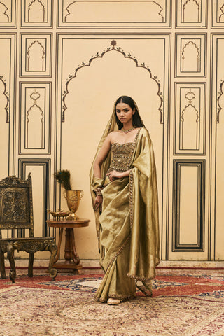 Saree Set for Indian Wedding - Gold Polki Pallavi Jadaau Corset Saree Set with Head Dupatta by Itrh at Mrs. G