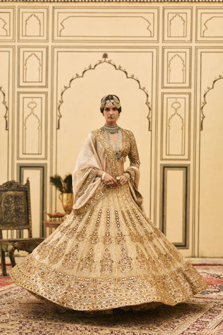 Lehenga Set for Indian Wedding - Gold Polki Sunehra Tissue Lehenga Set by Itrh at Mrs. G
