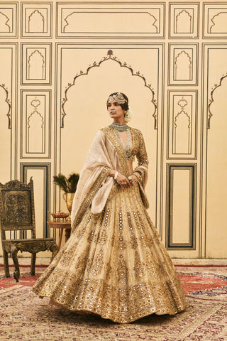 Lehenga Set for Indian Wedding - Gold Polki Sunehra Tissue Lehenga Set by Itrh at Mrs. G
