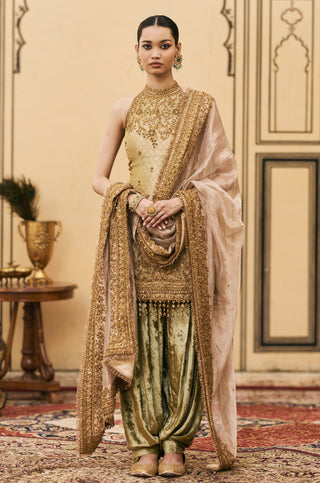 Farshi Set for Indian Wedding - Gold Polki Hariyal Velvet Brocade Farshi Set by Itrh at Mrs. G
