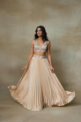 Lehenga Set Indian Wedding – Peach Stary by Shasha Gaba