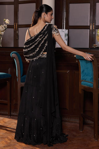 Tiered skirt set Indian Wedding – Black Sonam by Seema Thukral