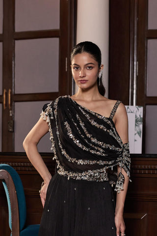 Tiered skirt set Indian Wedding – Black Sonam by Seema Thukral