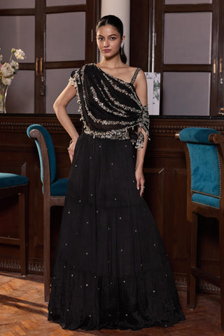 Tiered skirt set Indian Wedding – Black Sonam by Seema Thukral