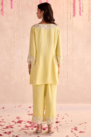 Yellow sunflower under bloom kurta set