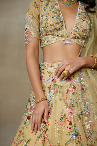 Lehenga Set Indian Wedding – Yellow Sunshine by Shasha Gaba