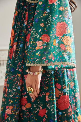 Kurta set for women for Indian Wedding – Tulsi dinchariya kurta set by Shasha Gaba