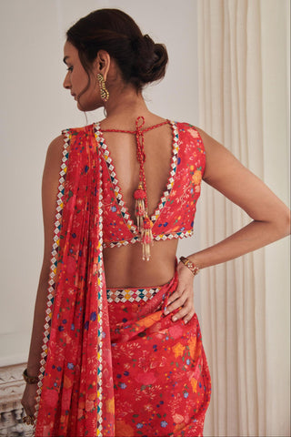 Saree for women for Indian Wedding – Payal dinchariya saree by Shasha Gaba