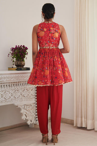 Kurta set for women for Indian Wedding – Ritu dinchariya kurta set by Shasha Gaba