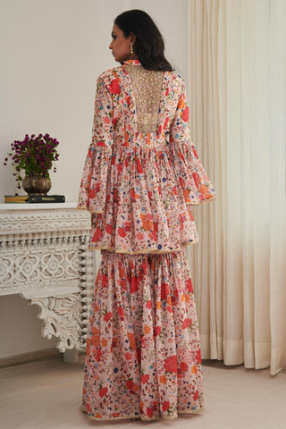Kurta Set for Indian Wedding â€“ Libas Dinchariya by Shasha Gaba