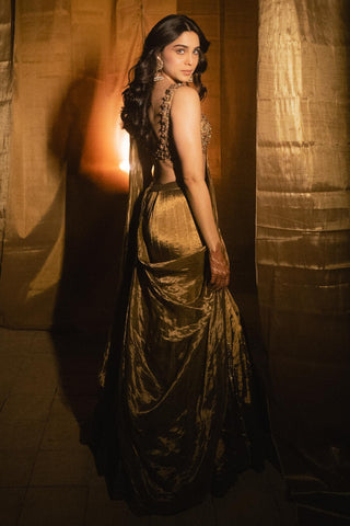 Lehenga Set for Indian Weddings – Gold Antique Embroidery by Itrh