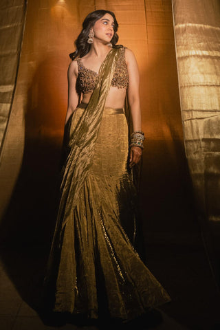 Lehenga Set for Indian Weddings – Gold Antique Embroidery by Itrh