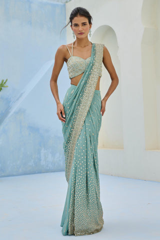 Pre Drape Saree Indian Wedding - Green Sufi Saree by Chamee & Palak