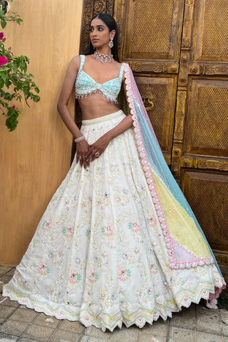 Ivory sumanjima lehenga set