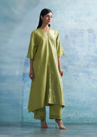 Aura sheen green kurta set