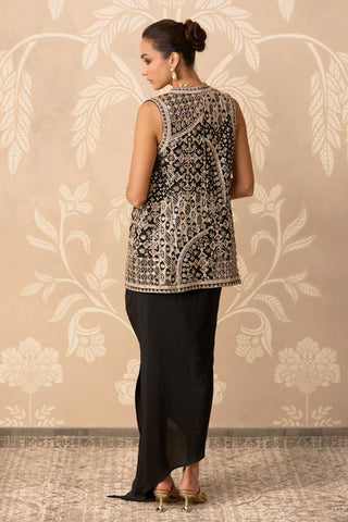 Jacket Skirt Set for Indian Wedding – Black Jacket with Drape Skirt by Ridhi Mehra