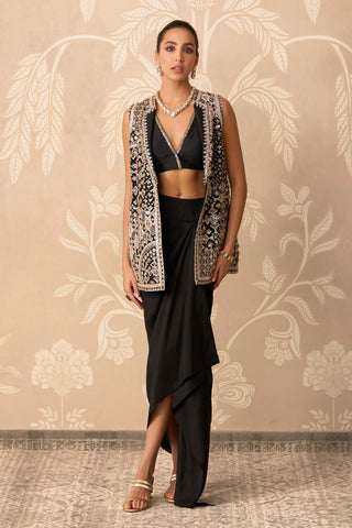 Jacket Skirt Set for Indian Wedding – Black Jacket with Drape Skirt by Ridhi Mehra