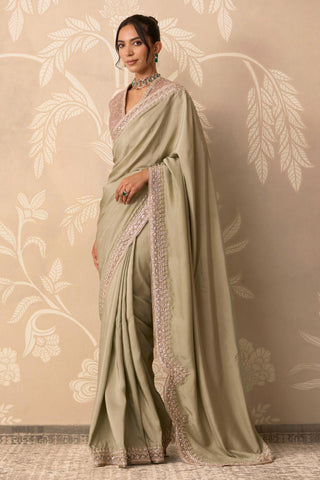 Saree for Indian Wedding – Green Blouse with Petticoat by Ridhi Mehra