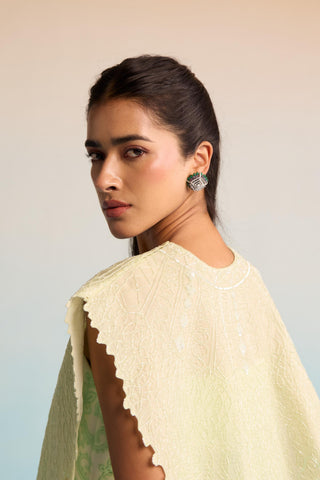 Green bahaar amaira cape set