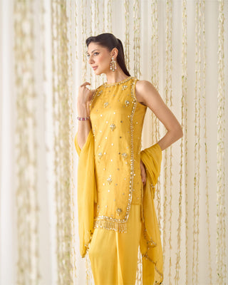 Kurta Set Minimalist Wear - Yellow Kurta by Sanya Gulati