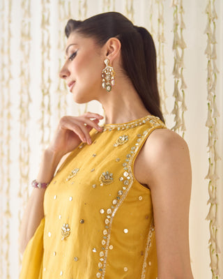 Kurta Set Minimalist Wear - Yellow Kurta by Sanya Gulati