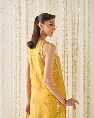Kurta Set Minimalist Wear - Yellow Kurta by Sanya Gulati
