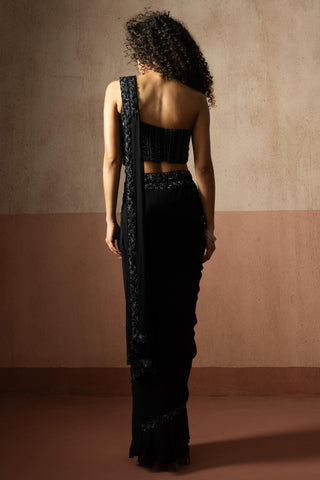 Drape saree for Indian Wedding – Black Heer by Quench A Thirst