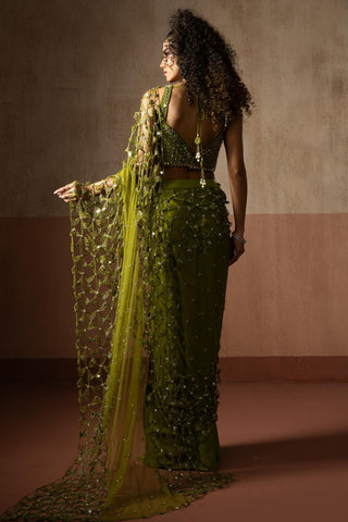 Drape saree for Indian Wedding – Mehendi Heer by Quench A Thirst