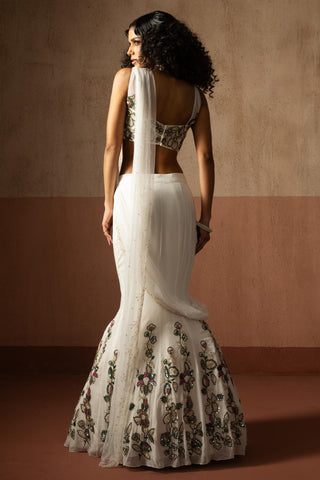 Fishtail drape saree for Indian Wedding – White Heer by Quench A Thirst