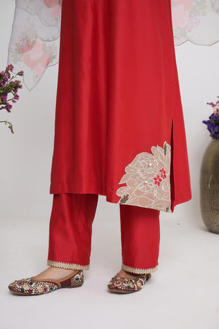 Red bootedaar kurta set