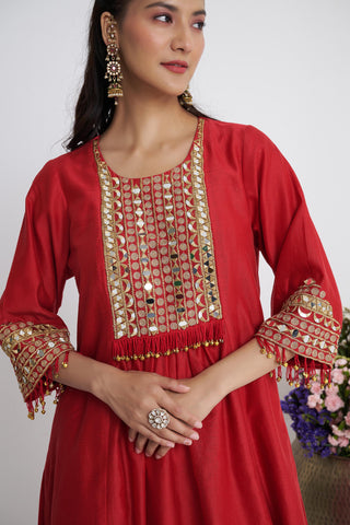 Red lehraata resham kurta set