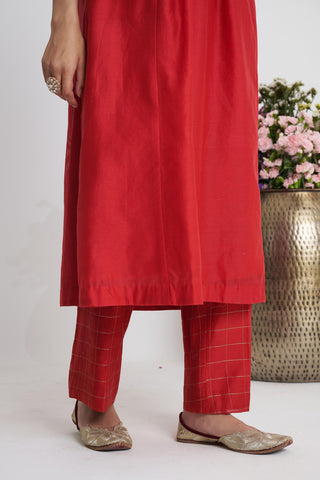 Red lehraata resham kurta set