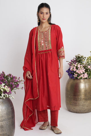 Red lehraata resham kurta set