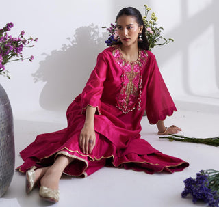 Pink nakshi double-layered kurta set