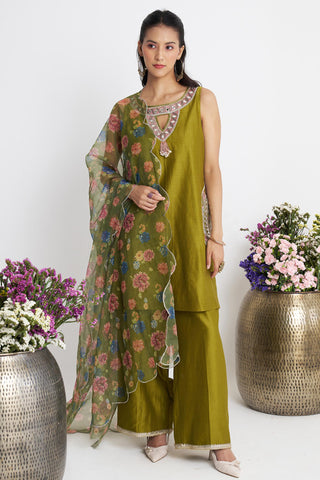 Green jharokha kurta set