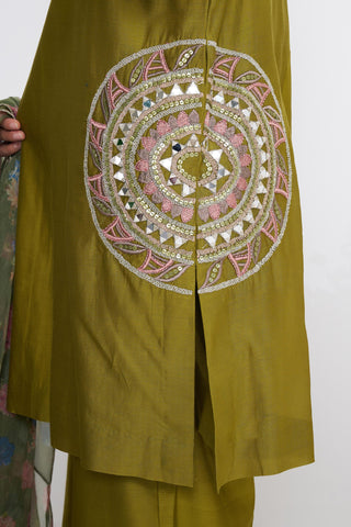 Green jharokha kurta set