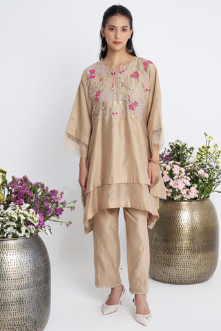 Beige dhaagon ka jaal kurta set